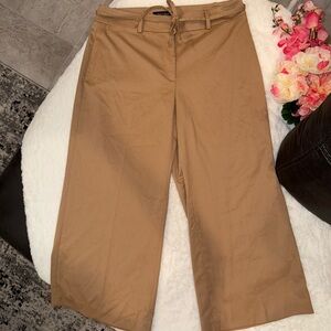 White House Black Market Tan Women's Capris Size 6R